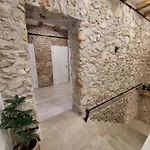 Stone Castle וילה
