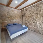 Stone Castle טריבאלי
