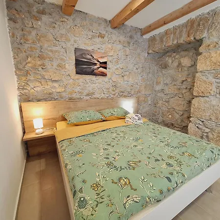 Stone Castle Villa Tribalj (Primorsko-Goranska)