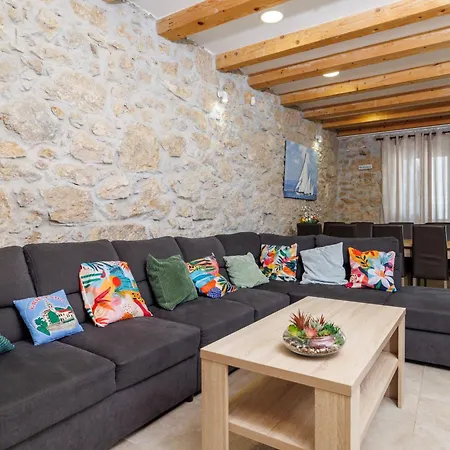 Villa Stone Castle