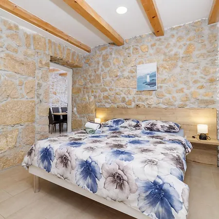 Villa Stone Castle *