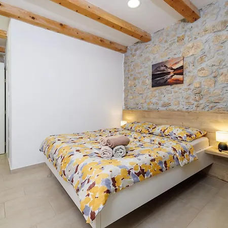 Stone Castle Villa Tribalj (Primorsko-Goranska)