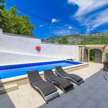 Stone Castle Villa Tribalj (Primorsko-Goranska)