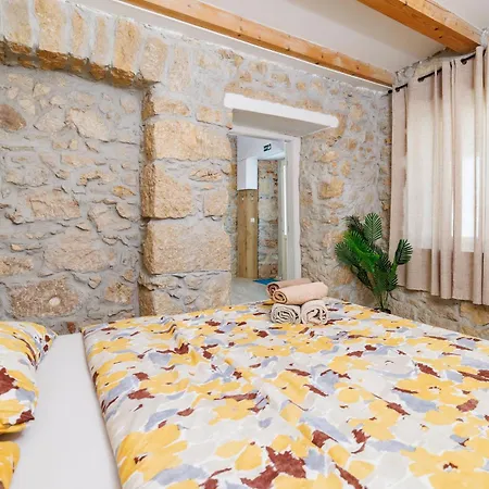 Villa Stone Castle
