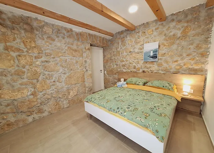 Villa Stone Castle